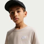 Nike Embroidered Futura T-Shirt FZ5177-236 Cream Junior Nike Embroidered Futura T-Shirt FZ5177-236 Cream Junior