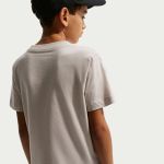 Nike Embroidered Futura T-Shirt FZ5177-236 Cream Junior Nike Embroidered Futura T-Shirt FZ5177-236 Cream Junior